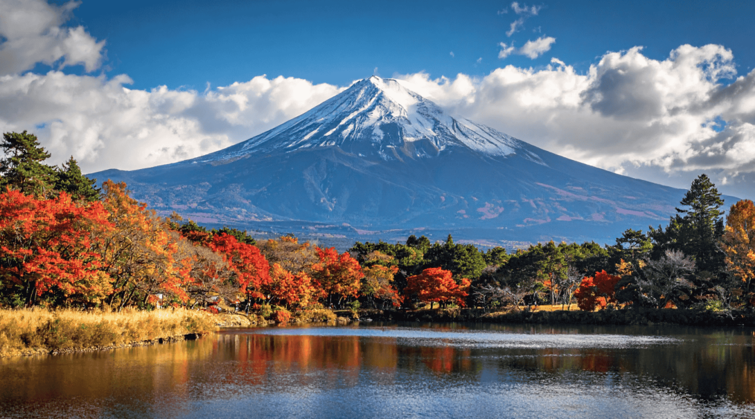 Mount Fuji view in autumn 